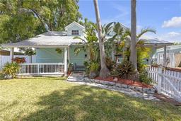 Picture of 2014 E Broad Street, Tampa, FL 33610