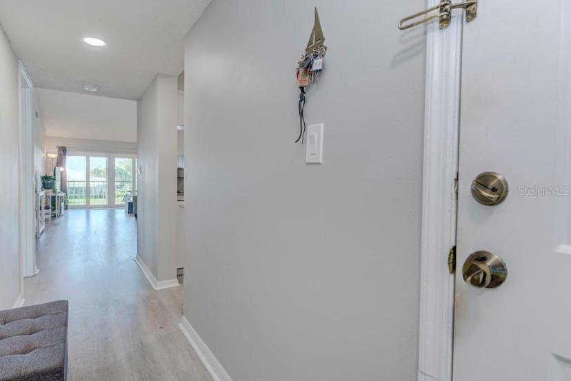 Picture of 446 Cerromar Road Unit 291, Venice FL 34293