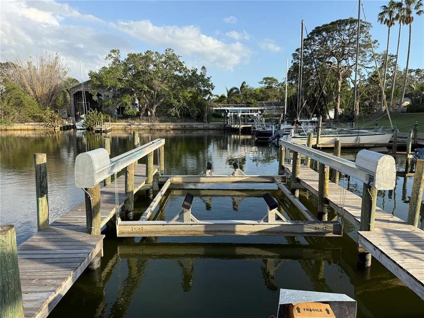 Picture of 7125 Westmoreland Drive, Sarasota FL 34243
