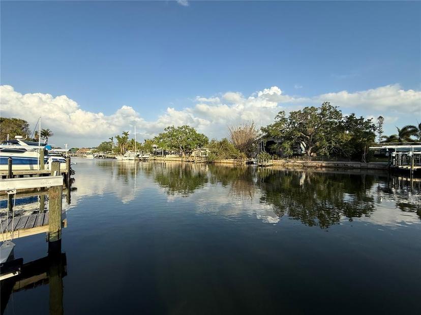 Picture of 7125 Westmoreland Drive, Sarasota FL 34243