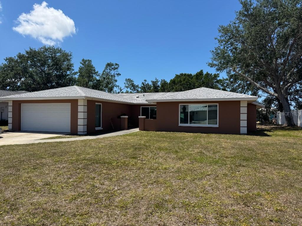 Picture of 4212 Pasadena Circle, Sarasota, FL 34233