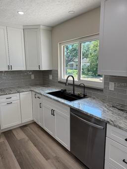 Picture of 4212 Pasadena Circle, Sarasota, FL 34233