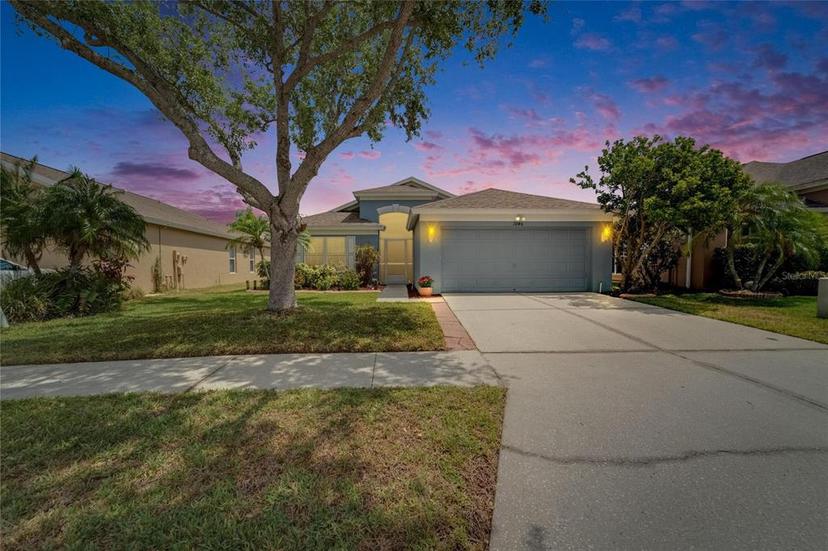 Picture of 1040 Summer Breeze Drive, Brandon FL 33511