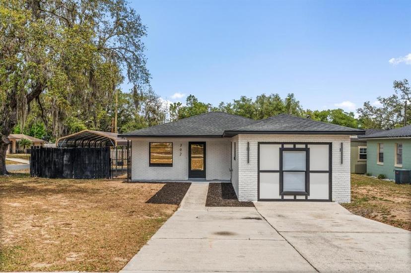 Picture of 302 E Palm Street, Davenport FL 33837