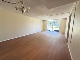 Picture of 107 Caldwell Drive Unit 178M, Brandon, FL 33510