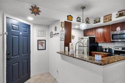 Picture of 5140 Conroy Road Unit 28, Orlando, FL 32811