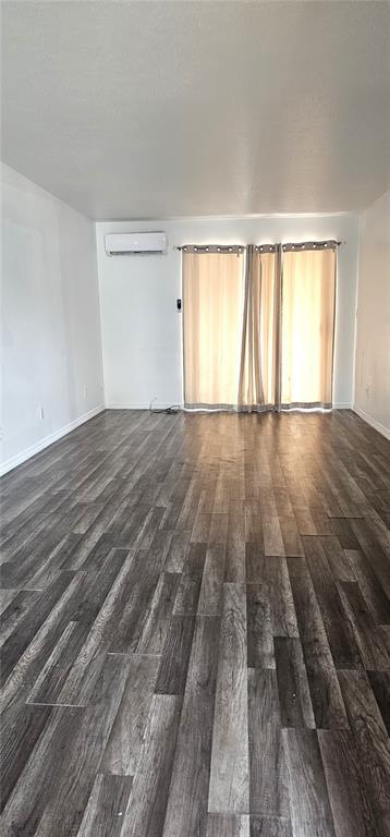 Picture of 3101 Bee Ridge Road Unit 122, Sarasota FL 34239