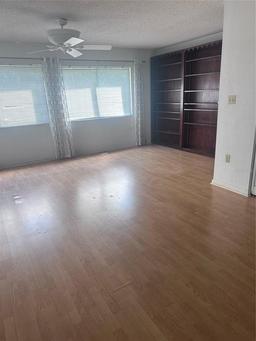 Picture of 4606 NW 41St Place Unit 107, Gainesville, FL 32606