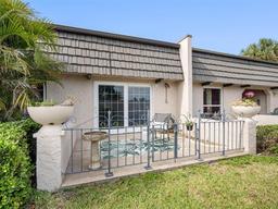 Picture of 1702 Cordova Green Unit 1702, Seminole, FL 33777