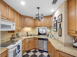 Picture of 1702 Cordova Green Unit 1702, Seminole, FL 33777