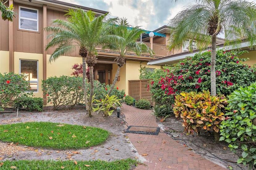 Picture of 1058 Eldorado Avenue, Clearwater Beach FL 33767
