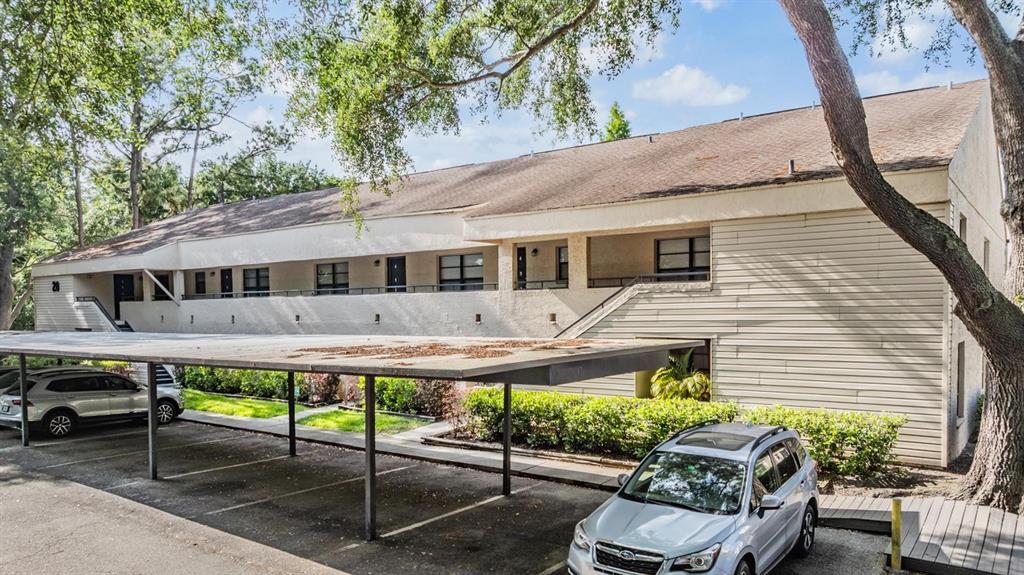 Picture of 4917 Puritan Circle Unit 105, Tampa, FL 33617