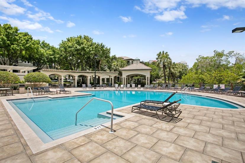 Picture of 716 Seagate Drive Unit 716, Tampa FL 33602