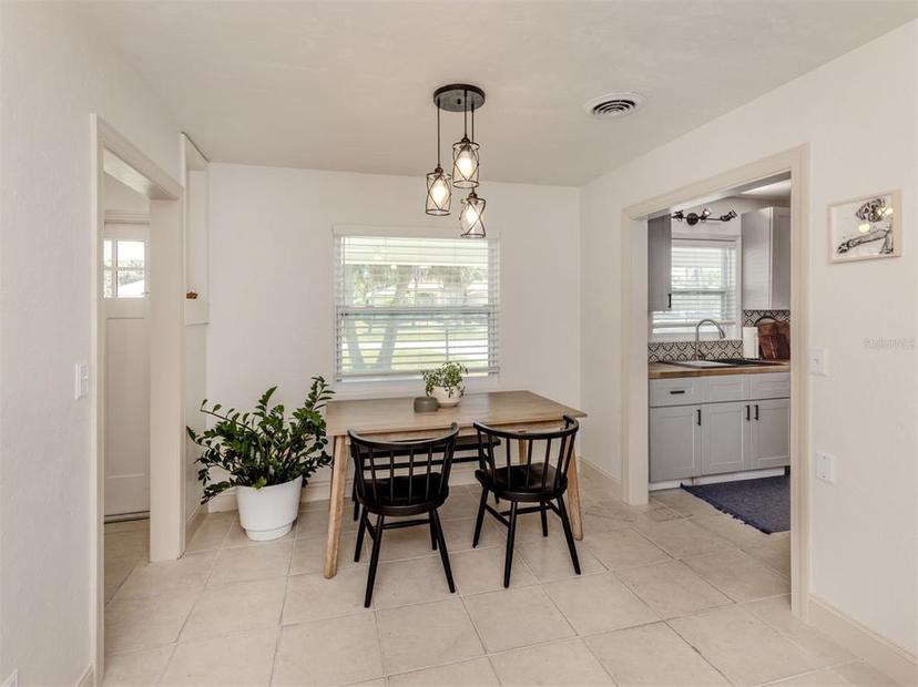 Picture of 929 Cypress Avenue, Venice FL 34285