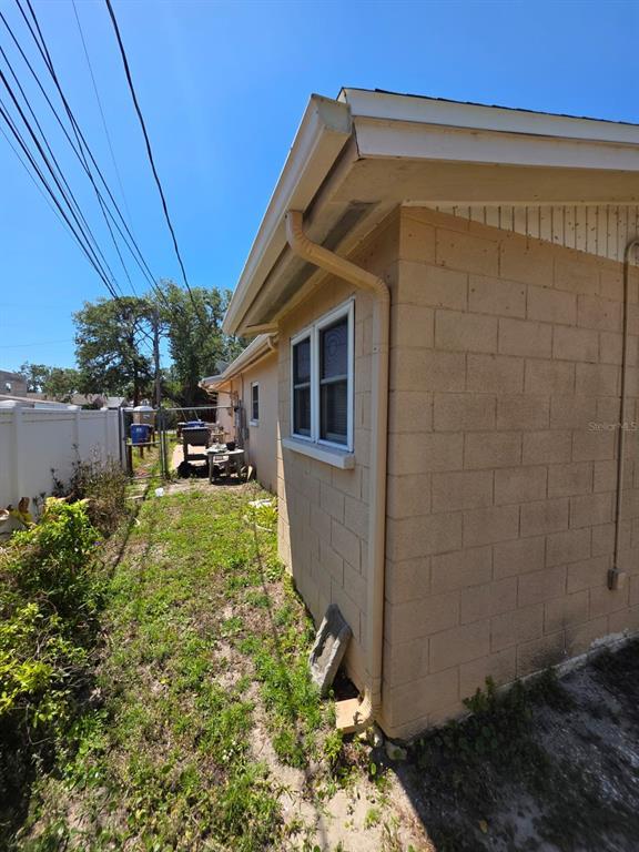 Picture of 1783 Mississippi Avenue Ne, St Petersburg FL 33703