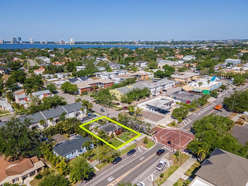 Picture of 404 E Davis Boulevard, Tampa FL 33606