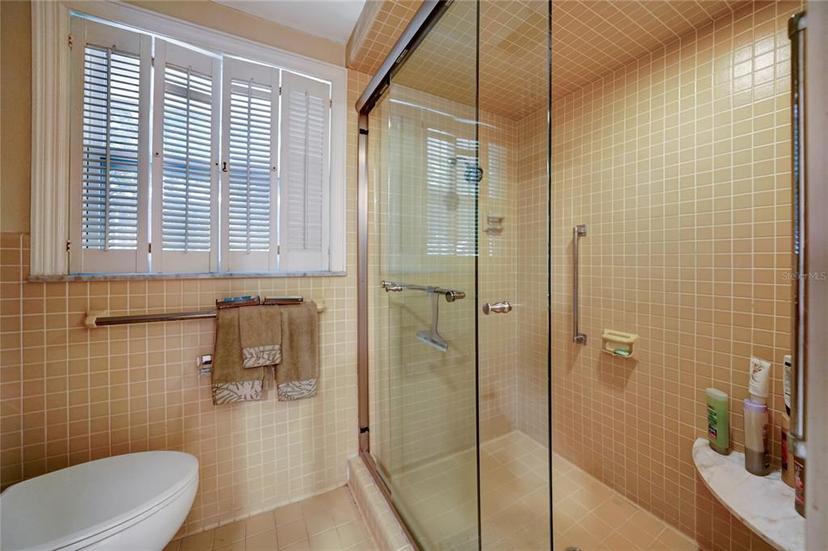 Picture of 705 Whitfield Avenue, Sarasota FL 34243