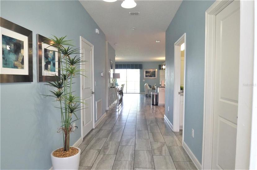 Picture of 9042 Stinger Drive, Davenport FL 33896