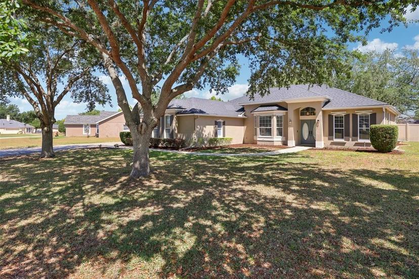 Picture of 13301 Biscayne Drive, Grand Island FL 32735
