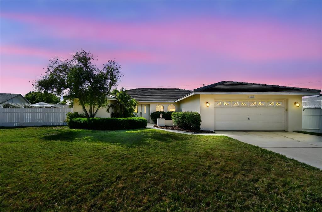 Picture of 14078 Leeward Drive, Seminole, FL 33776