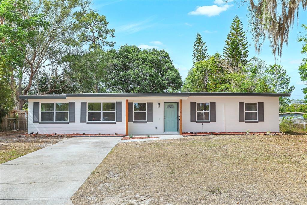 Picture of 451 E 5Th Street, Chuluota, FL 32766