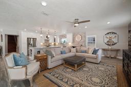 Picture of 3906 W De Leon Street, Tampa, FL 33609