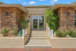 Picture of 852 3Rd Ave S, Tierra Verde, FL 33715