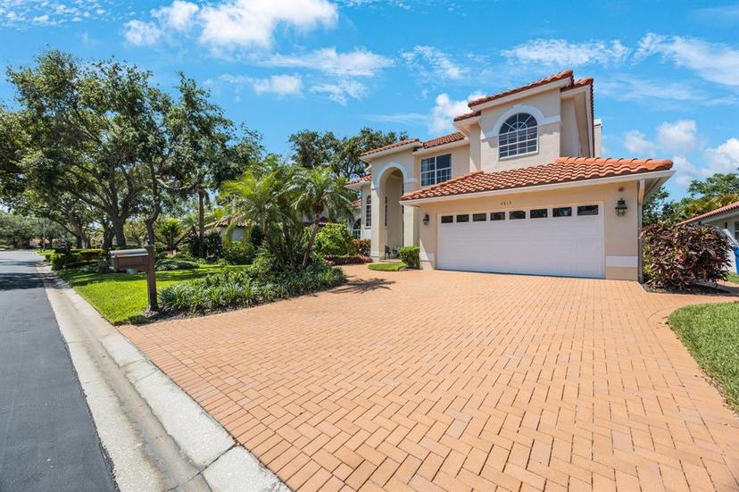 Picture of 4815 Queen Palm Terrace Ne, St Petersburg FL 33703