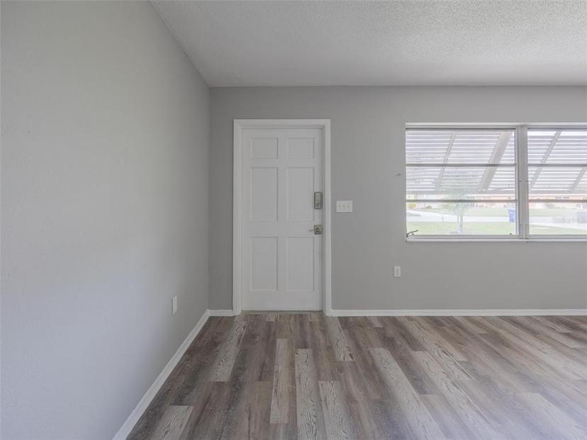 Picture of 916 Gillespie Street, Englewood FL 34223