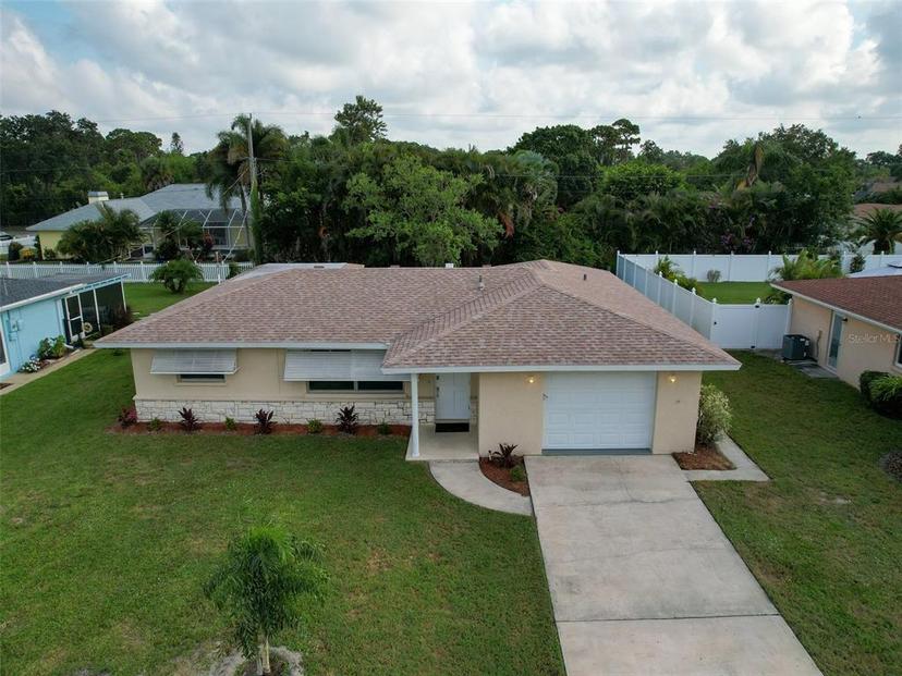 Picture of 916 Gillespie Street, Englewood FL 34223