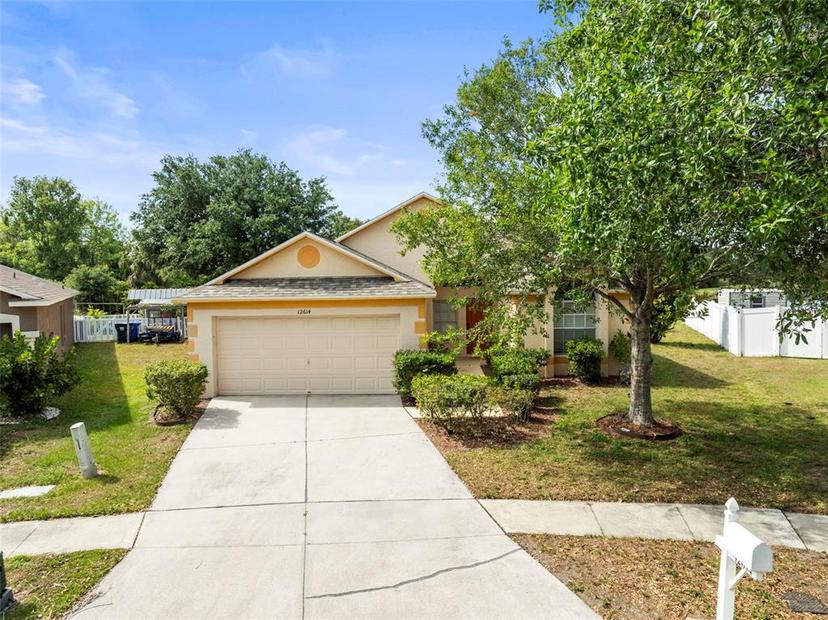 Picture of 12614 Kings Lake Drive, Gibsonton FL 33534