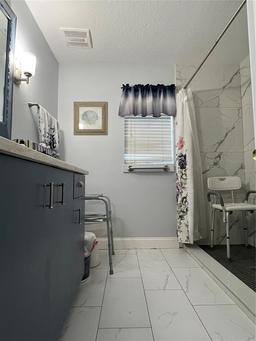 Picture of 3739 Sunrise Oaks Drive, Port Orange, FL 32129