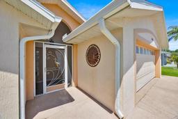 Picture of 465 Sweetwater Way, Haines City, FL 33844