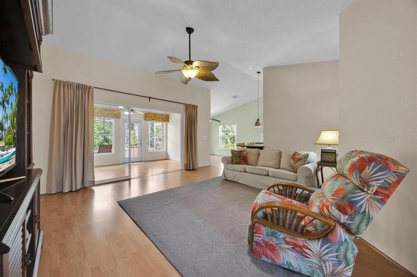 Picture of 465 Sweetwater Way, Haines City FL 33844