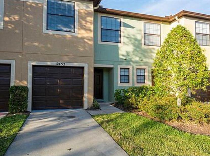 Picture of 2453 Edgewater Falls Drive, Brandon FL 33511