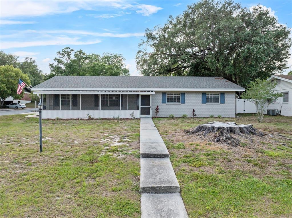 Picture of 301 Lake Ned Road, Winter Haven, FL 33884