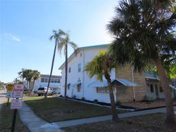 Picture of 6100 21St Street N Unit 17, St Petersburg, FL 33714