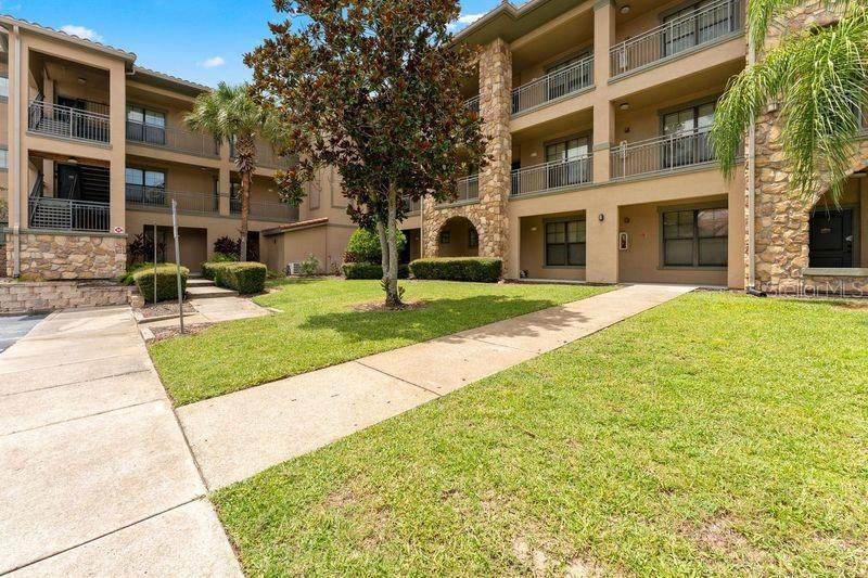 Picture of 901 Charo Parkway Unit 712, Davenport FL 33897