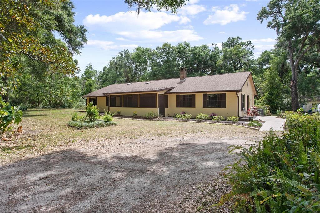 Picture of 1690 S Adelle Avenue, Deland, FL 32720