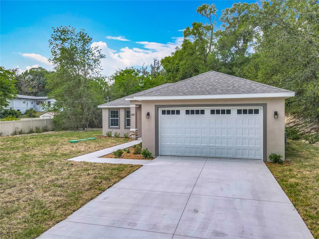Picture of 200 S Montgomery Avenue, Deland, FL 32720