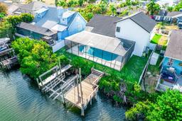Picture of 6509 Dolphin Cove Drive, Apollo Beach, FL 33572