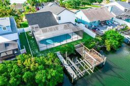Picture of 6509 Dolphin Cove Drive, Apollo Beach, FL 33572