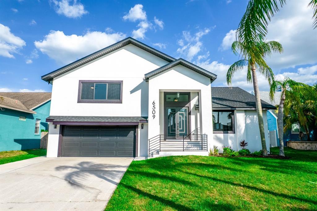 Picture of 6509 Dolphin Cove Drive, Apollo Beach, FL 33572