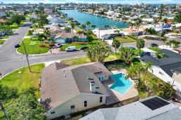 Picture of 680 Capri Boulevard, Treasure Island, FL 33706