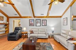 Picture of 2932 Chelsea Woods Drive, Valrico, FL 33596