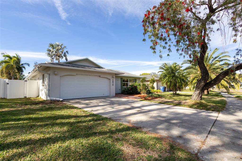 Picture of 5810 Venetian Boulevard Ne, St Petersburg, FL 33703