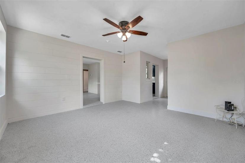 Picture of 1665 Laura Street, Clearwater FL 33755