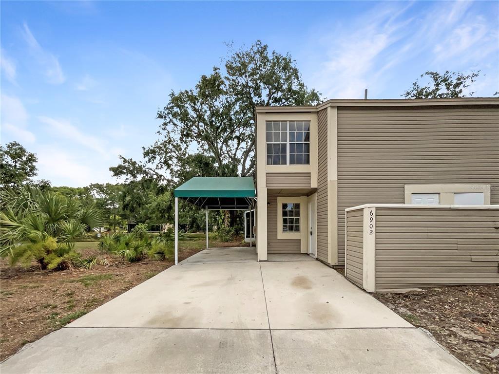 Picture of 6902 Lakeview Court, Tampa, FL 33634