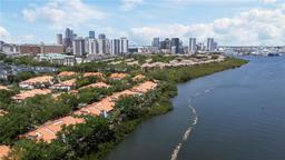 Picture of 1117 Shipwatch Circle, Tampa, FL 33602