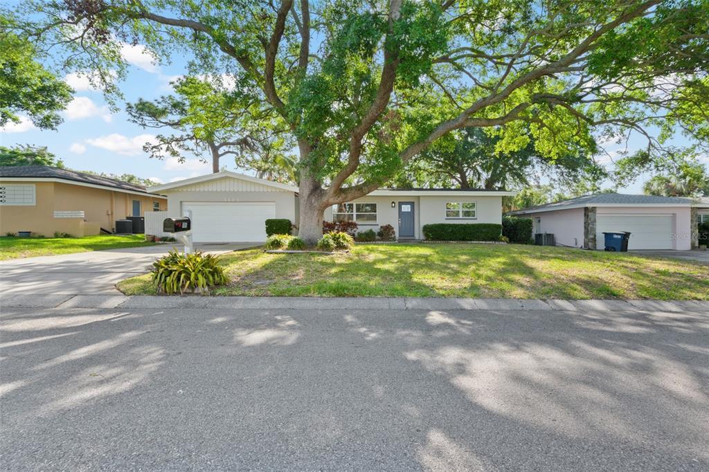 Picture of 1105 Oakview Avenue, Clearwater, FL 33756